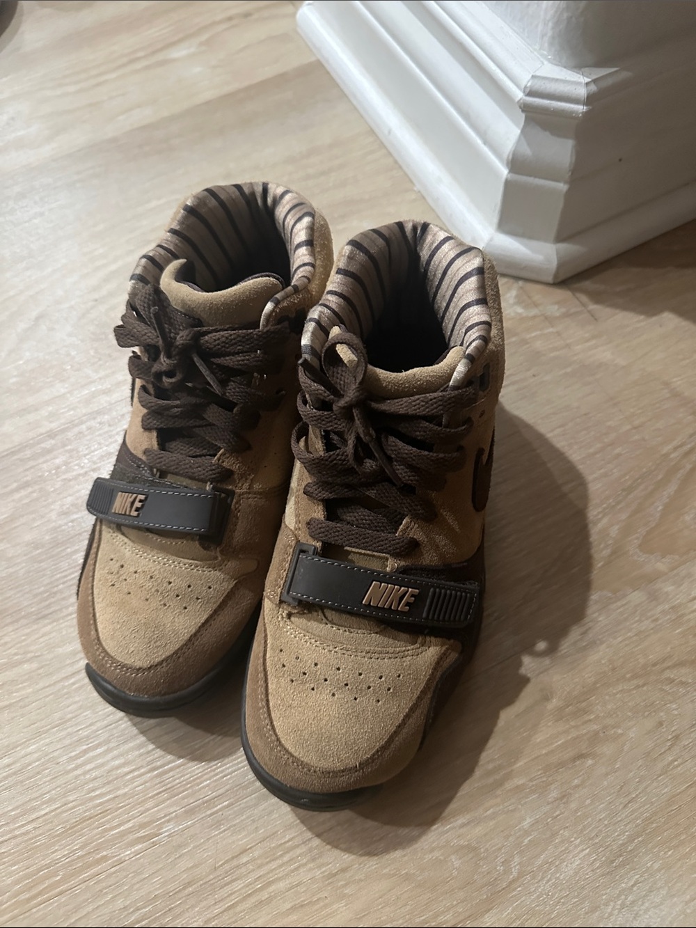 Nike Kids Tan and Brown High-Top Sneakers with Strap